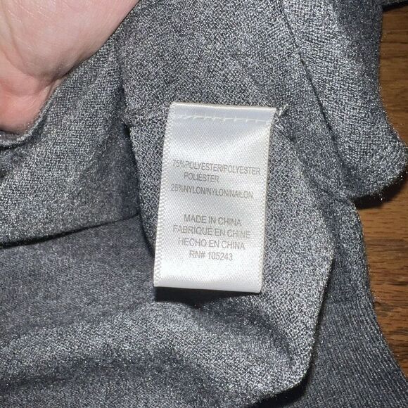 NWT Bobeau Women's Size S Dark Grey Heather Side Slit V-Neck Pullover Sweater - Picture 4 of 4